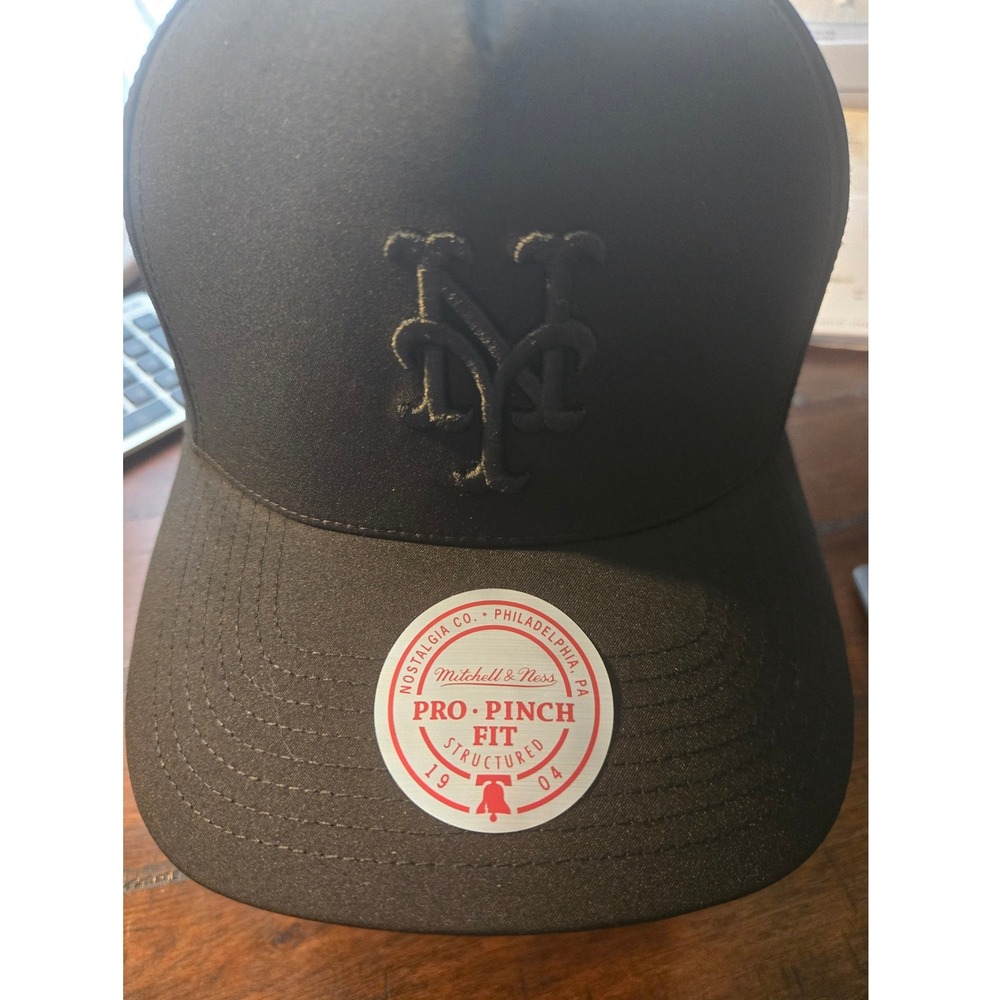 Mitchell & Ness New York Mets Black Pro Pinch Fit Perforated Snapback Hat MLB